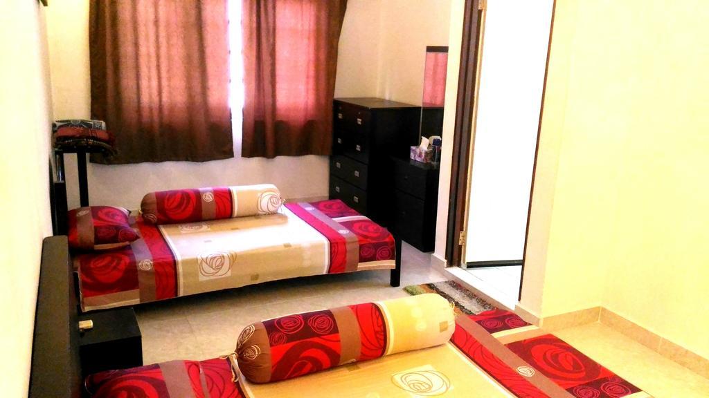 Formula One Bed And Breakfast F1 Sepang Klia Klia2 Kuala Lumpur International Airport Transit Нилай Екстериор снимка